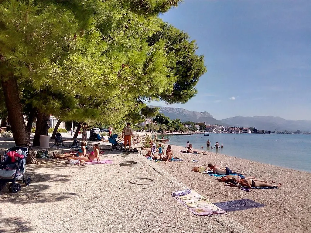 Apartments Pavlinovic Kastela